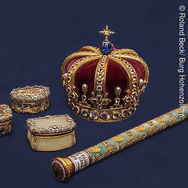 Preußische Königskrone, Marschallstab, Tabatieren in der Schatzkammer, Burg Hohenzollern
