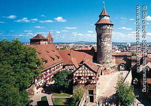 Innerer Burghof mit Sinwelturm, Kaiserburg Nürnberg