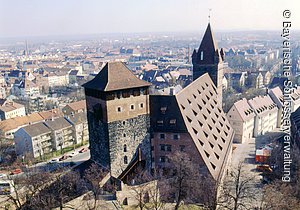 Kaiserstallungen mit Fünfeckturm und Luginsland, Kaiserburg Nürnberg