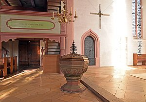 Taufstein, Laurentiuskirche, Roßtal