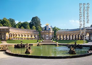 Eremitage, Neues Schloss, Blick vom großen Bassin auf den Sonnentempel, Bayreuth