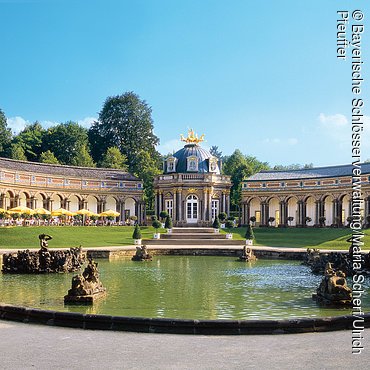 Eremitage, Neues Schloss, Blick vom großen Bassin auf den Sonnentempel, Bayreuth