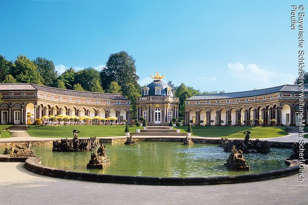 Eremitage, Neues Schloss, Blick vom großen Bassin auf den Sonnentempel, Bayreuth