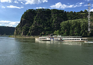 Rhein und Loreleyfelsen, St. Goar